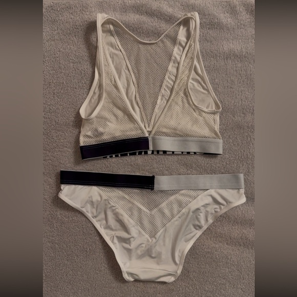 Calvin Klein ID Unlined High neck Bralette & Matching Unlined Bikini Panty - SM - Picture 2 of 8